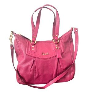 Coach Petunia Pink Satchel
Crossbody w Top Zipper Tumbled
Leather